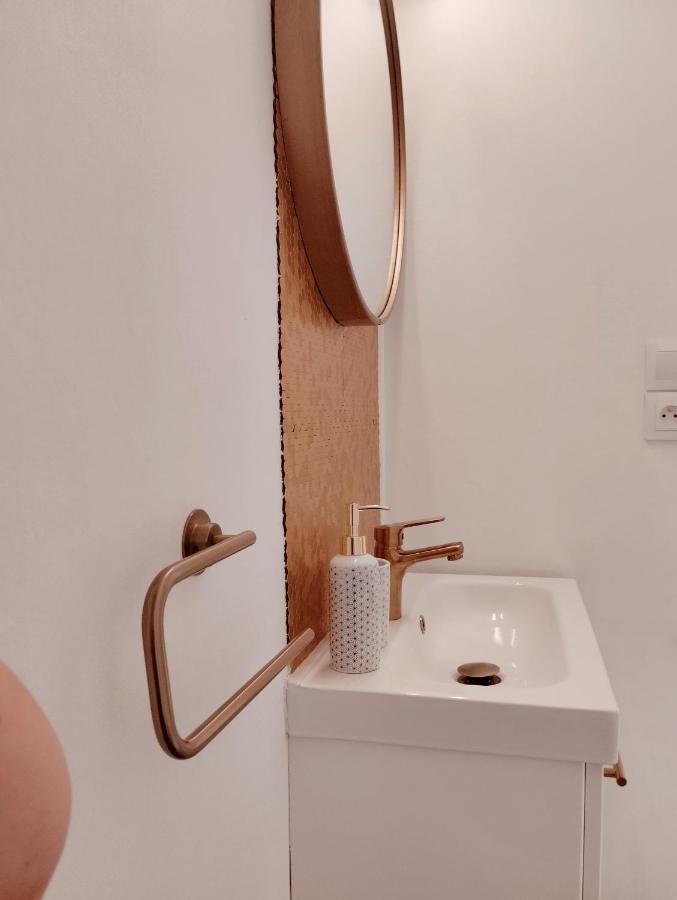 Perle Rare, Appartement Paisible Et Cosy Lamballe Exteriör bild