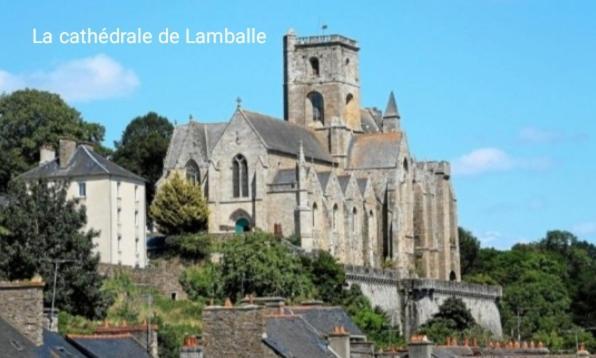 Perle Rare, Appartement Paisible Et Cosy Lamballe Exteriör bild