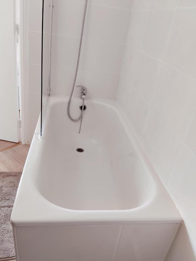 Perle Rare, Appartement Paisible Et Cosy Lamballe Exteriör bild
